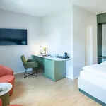 1860 Im Dinkelhaus Bed & Breakfast