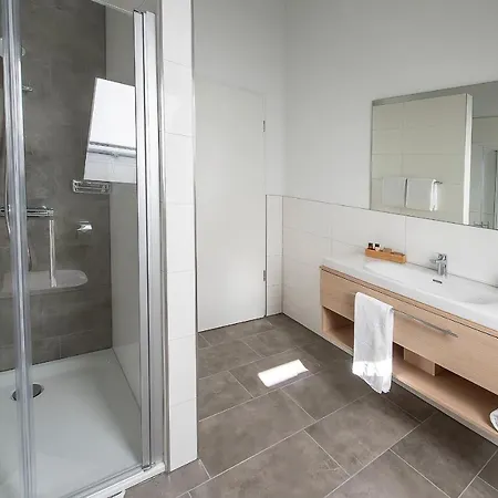 1860 Im Dinkelhaus 3*