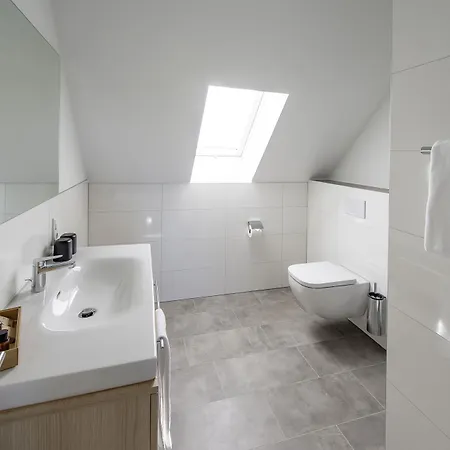 1860 Im Dinkelhaus 3*